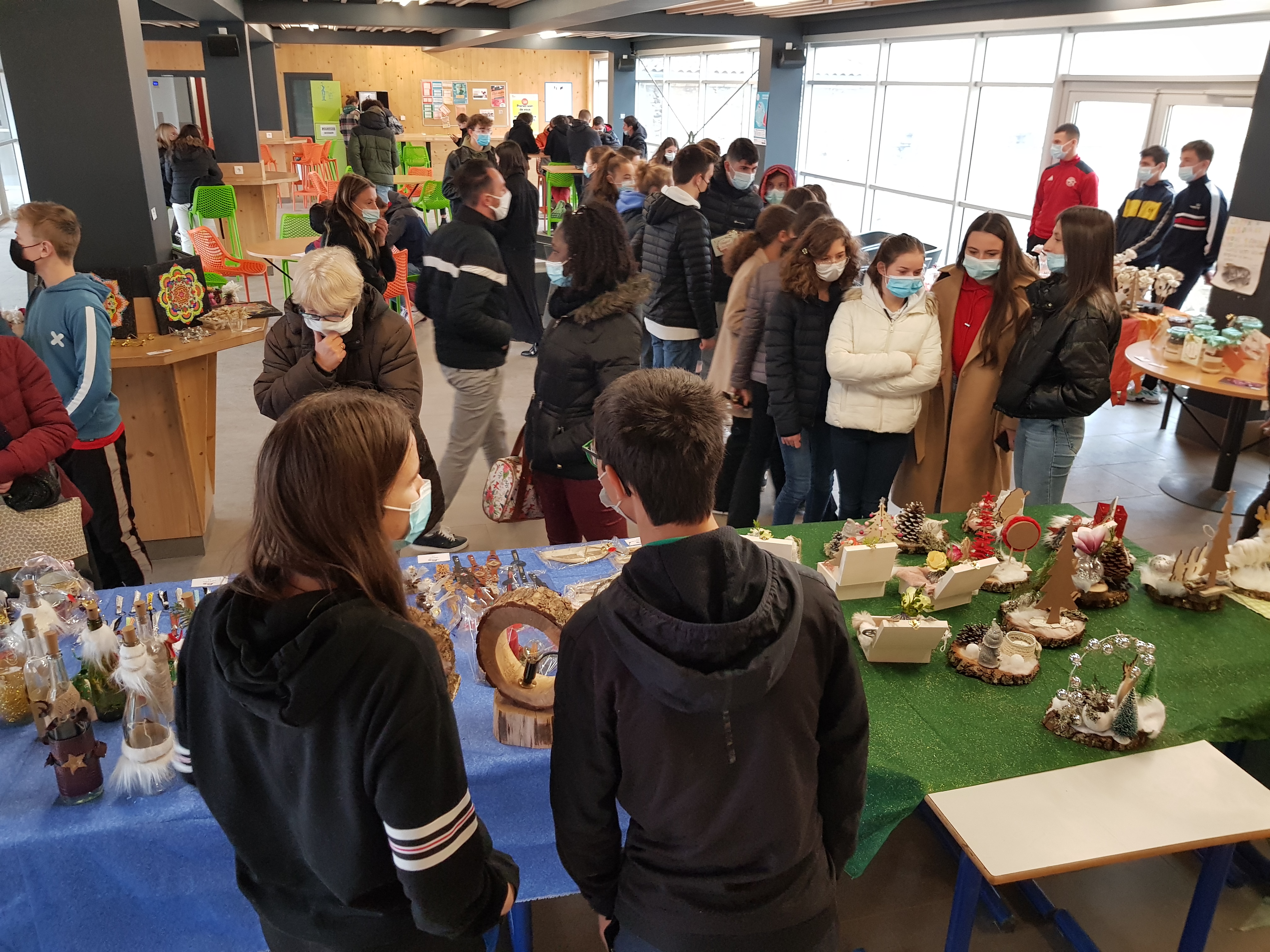 Succès pour le marché de Noël de la SEGPA !