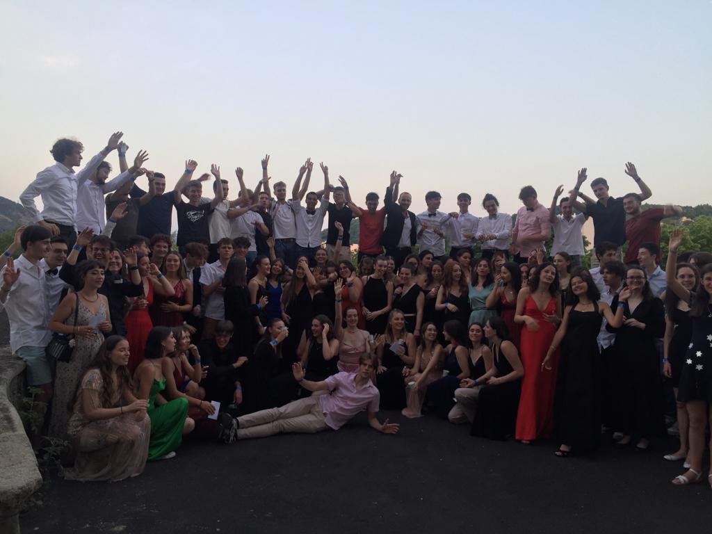 Les lycéens sur leur 31 pour le Bal de promo 2022